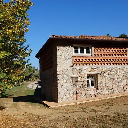 Agriturismo Le Vallilunghe Apartment *