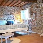 Gasthuis Agriturismo Le Vallilunghe
